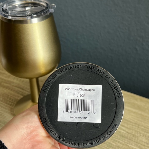 🆕 ORCA Metallic Gold Stemmed Wine Tumblers with Lids - Picture 3 of 7